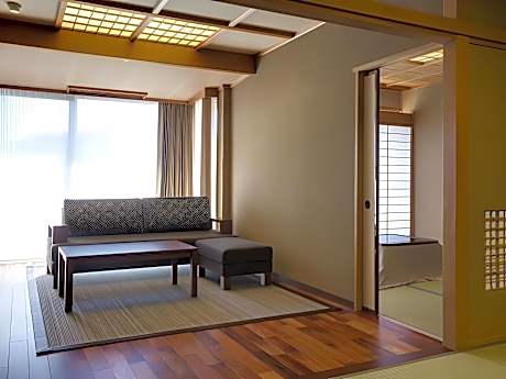 Deluxe Japanese Style