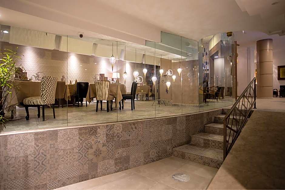 Dellarosa Boutique Hotel