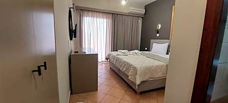 Deluxe Double Room with Side Sea View