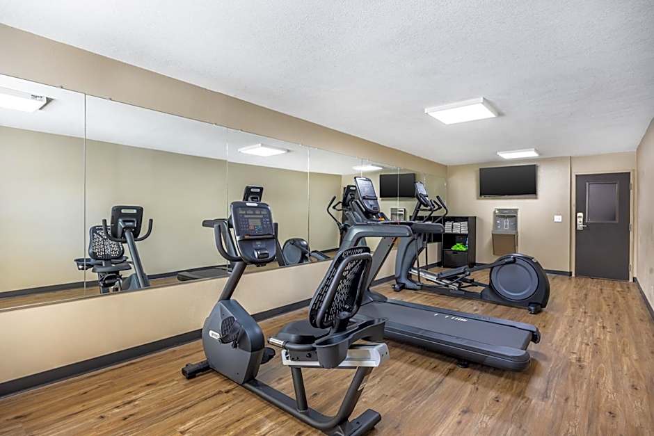 Sleep Inn & Suites Salina I-135