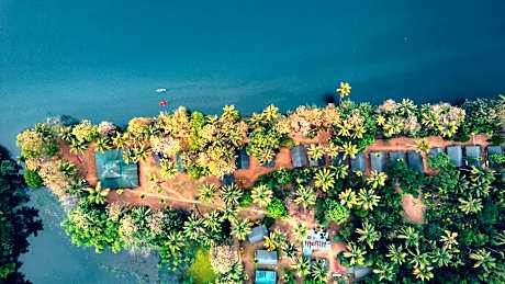 Amritara Riverside Camp