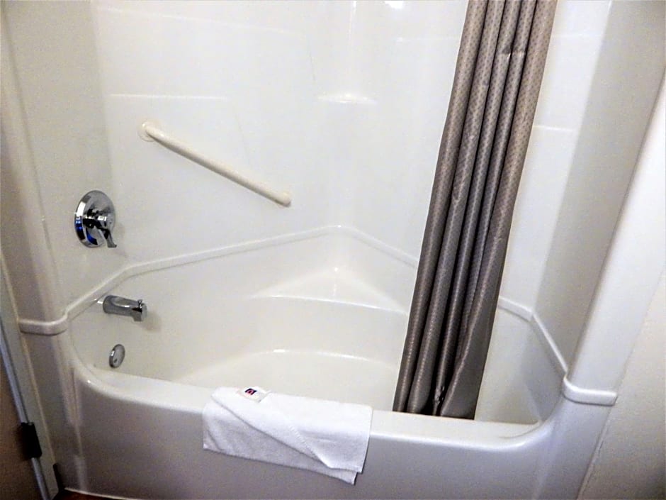 Baymont Inn & Suites Sheridan