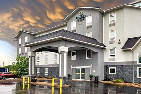 Quality Inn & Suites