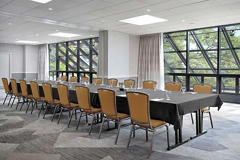 Teaneck Marriott At Glenpointe