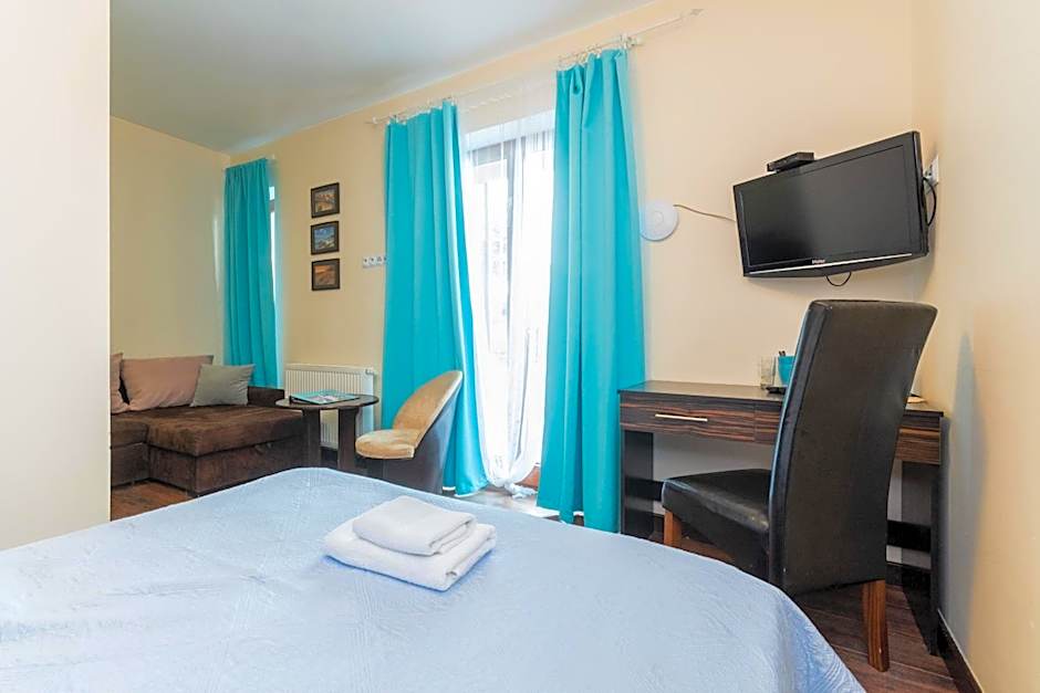 Sztutowo Lazurowy Dwór - Apartamenty oraz Pokoje z Parkingiem