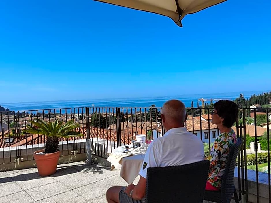 Hotel Villa Ca' Nova ***S