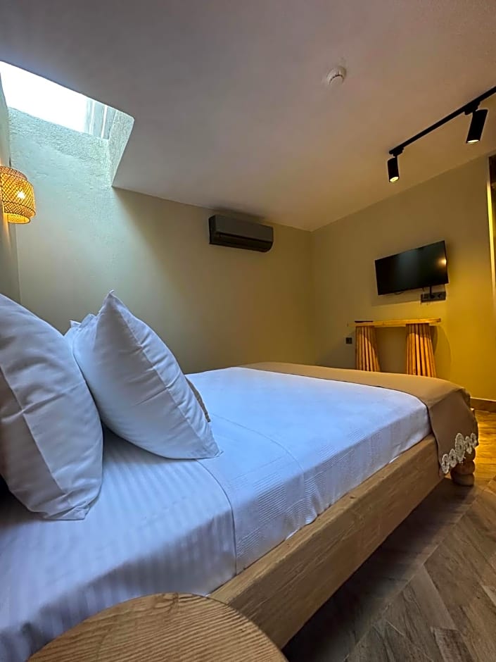 Trina Talles Hotel Alacati - Luxury Desing