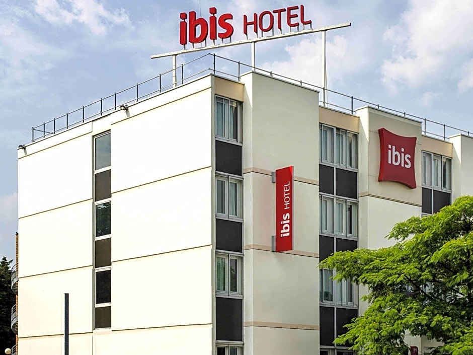 ibis Saint-Denis Stade Ouest