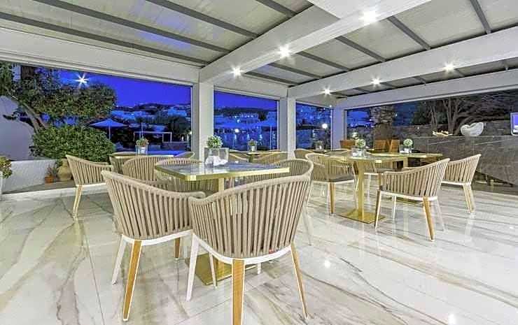 Dionysos Hotel