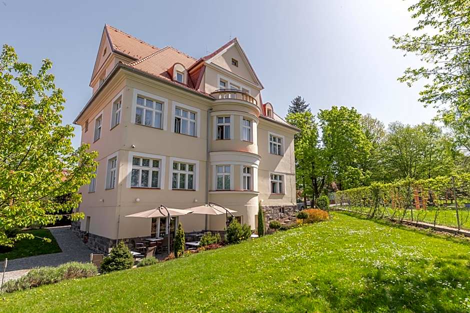 Boutique Hotel Villa Beatika