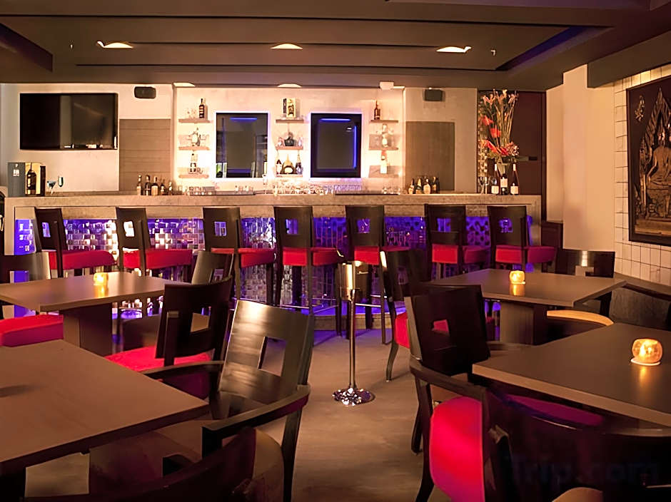 Vibe By The Lalit Traveller