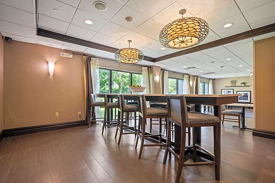 Hampton Inn By Hilton Ridgefield Park