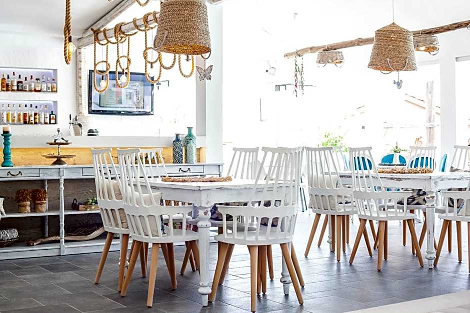 Malibu Boutique Studios & Bungalows