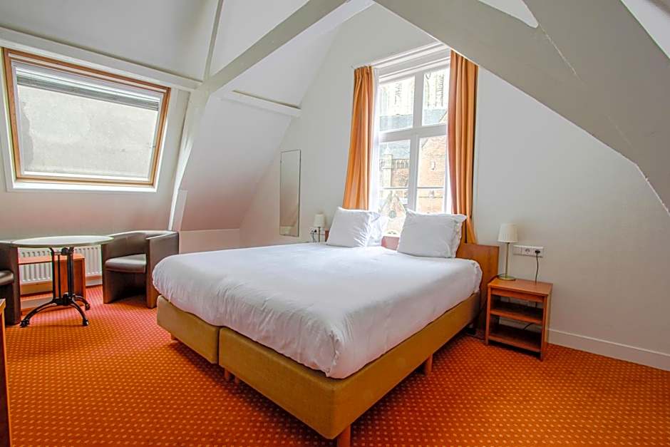 Ambassador City Centre Hotel