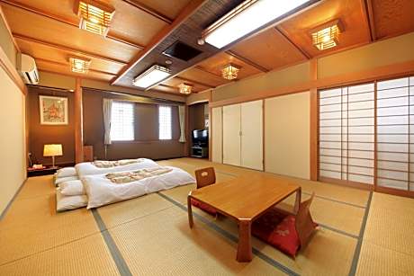 Japanese-Style Room
