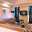 Crown Garden Hotel