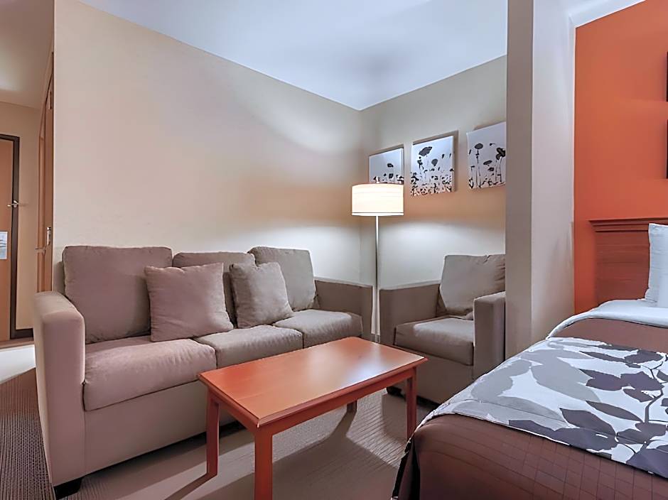 Sleep Inn & Suites Hays I-70