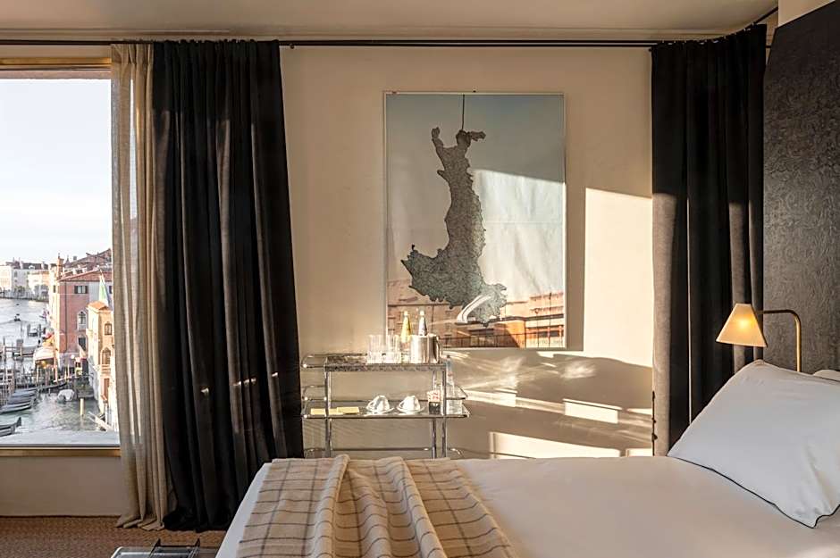 The Venice Venice Hotel