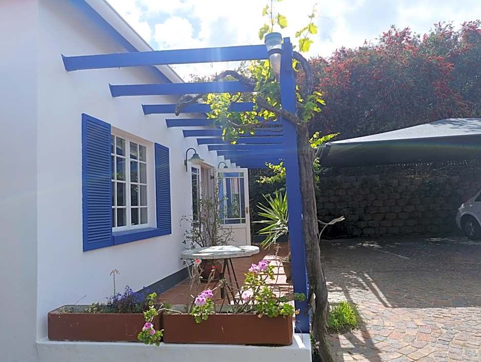 Guinea Fowl Lodge - Lagoon & Heads View B&B, Central Knysna