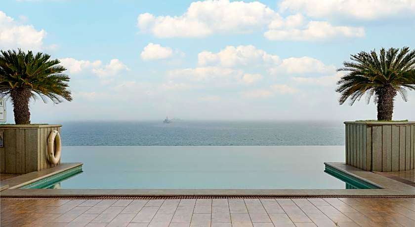 Hotel Novotel Visakhapatnam Varun Beach - - An AccorHotels Brand