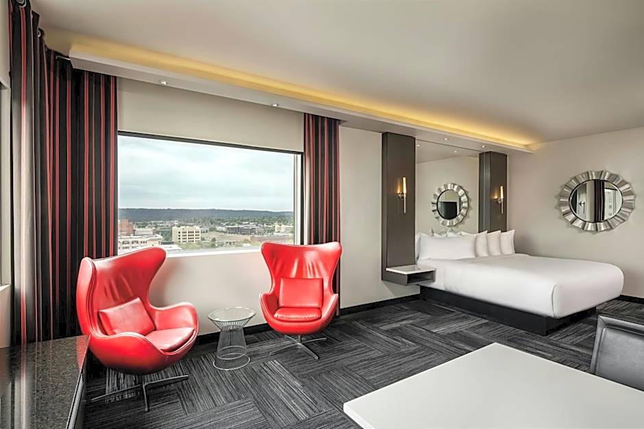 The Davenport Grand, Autograph Collection by Marriott