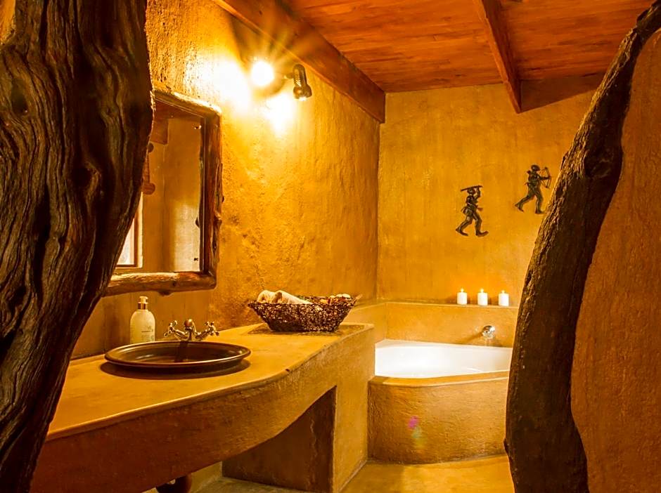 LittleBush Private Lodge