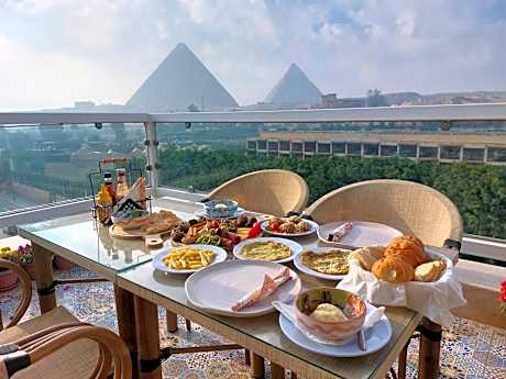DouDou Pyramids View Hotel