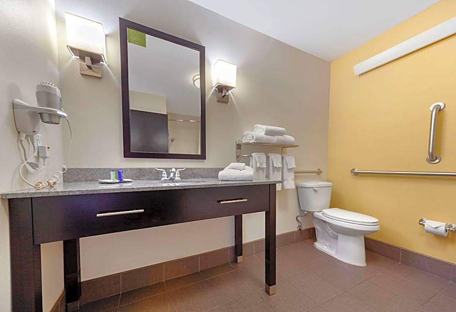 Sleep Inn & Suites Bismarck I-94