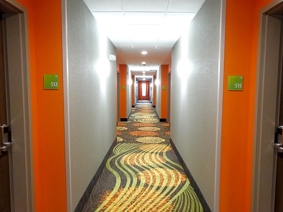Holiday Inn Covington, an IHG Hotel