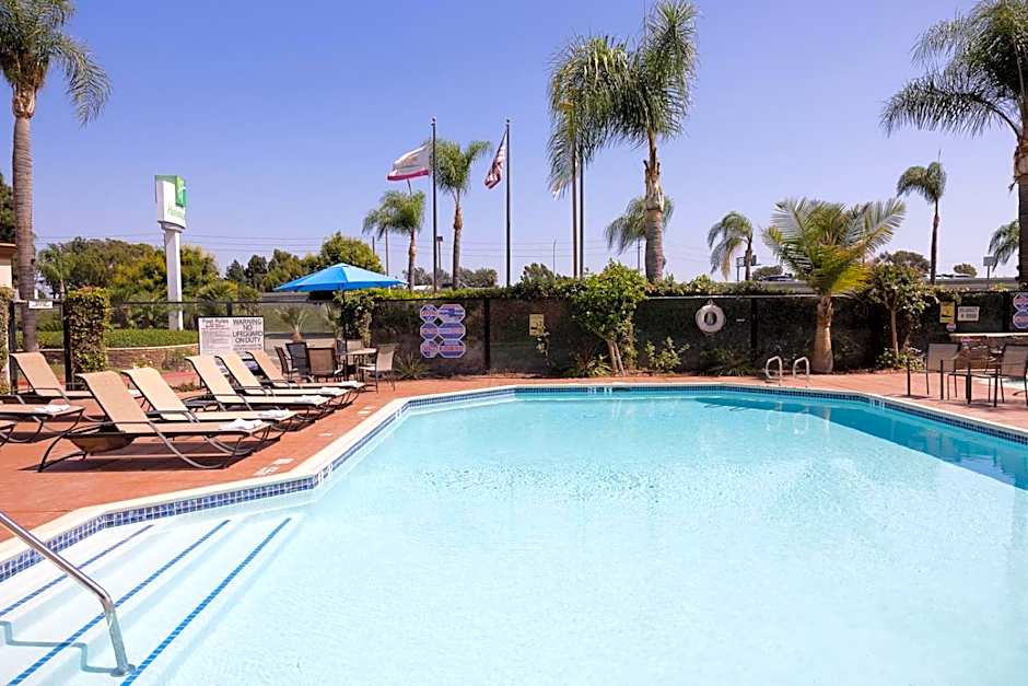 Holiday Inn Santa Ana-Orange County Airport By IHG