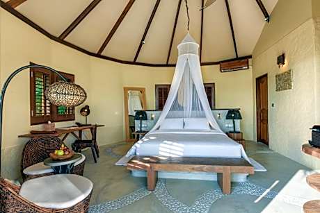 Beach Villa with 20% off on SPA
