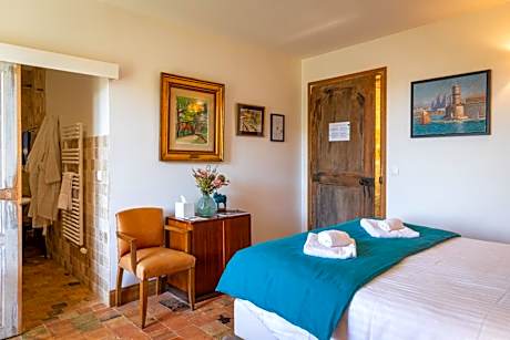 Superior Double Room with Bath