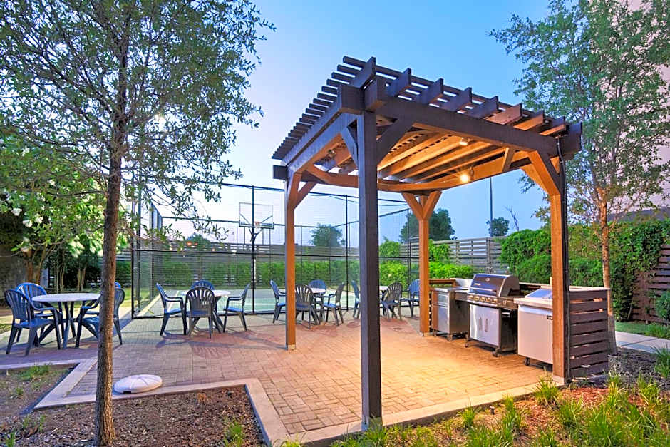 Staybridge Suites Plano By IHG