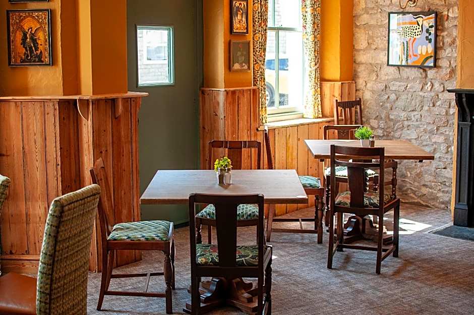 George Inn, Mere