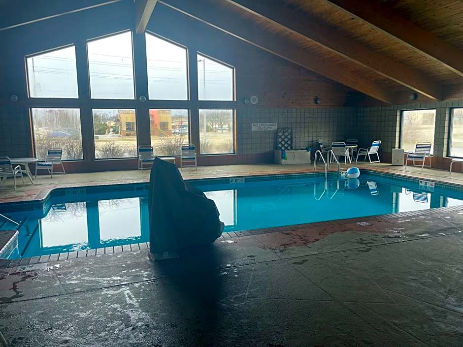 AmericInn by Wyndham Hartford WI