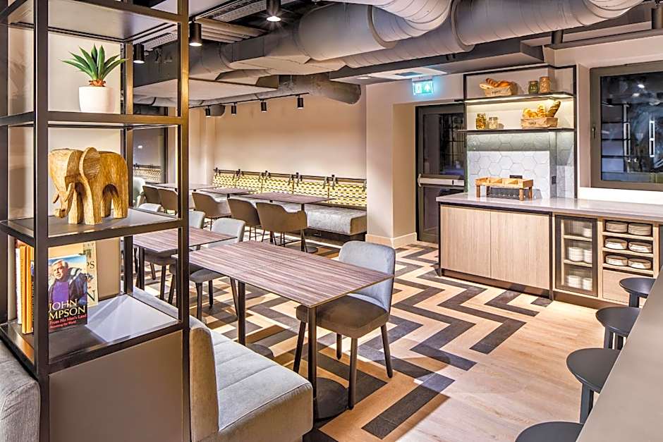 Southgate Hotel London