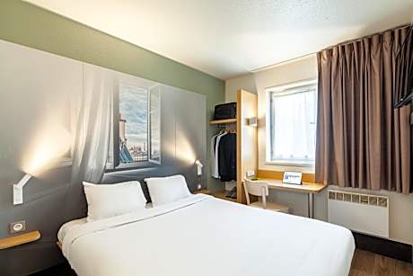 B&B Hôtel EVRY LISSES 1