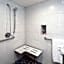 Travelodge by Wyndham Harbor City