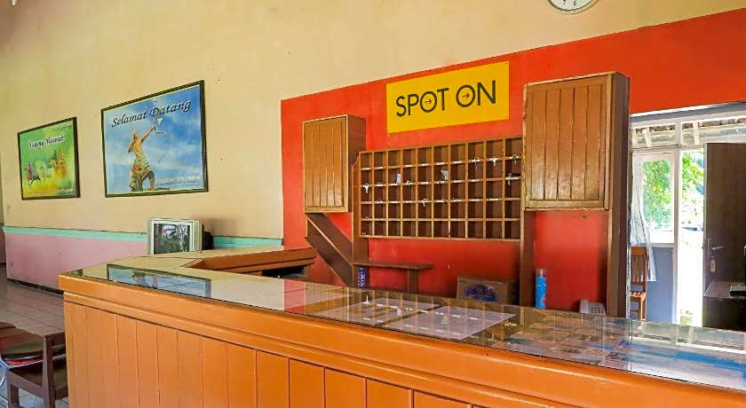 SPOT ON 2465 Hotel Raung View