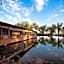 El LAGO HOTEL by Luoxo