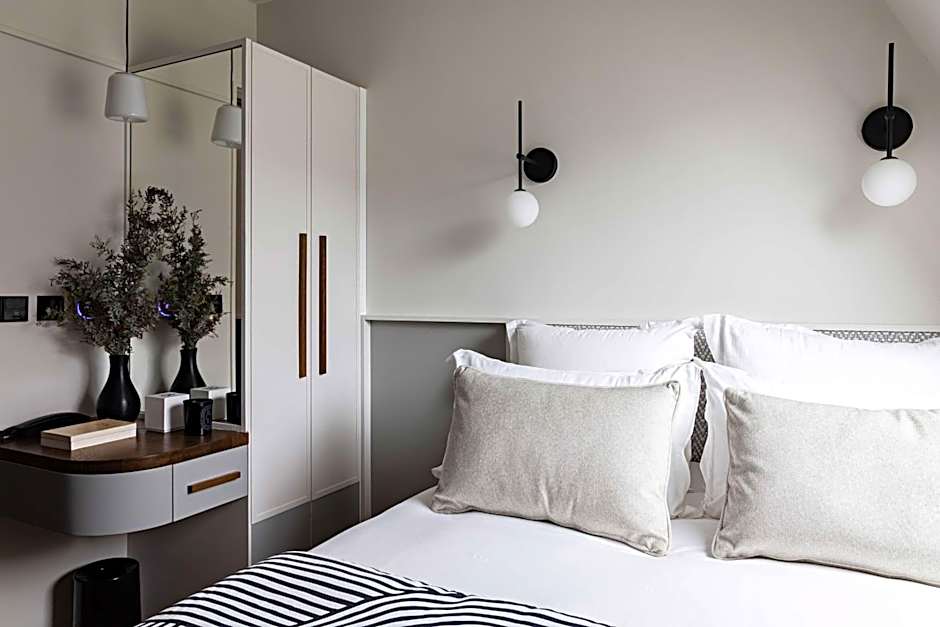 Best Western Premier The Blake Paris Gare Saint Lazare