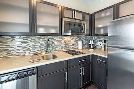 1 King Studio Suite Kitchen