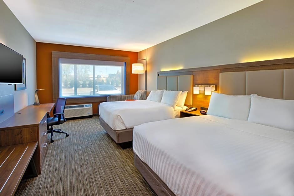 Holiday Inn Express & Suites New Castle, an IHG Hotel