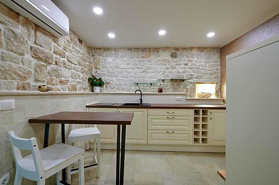 Villa Kudelik - Stone Story