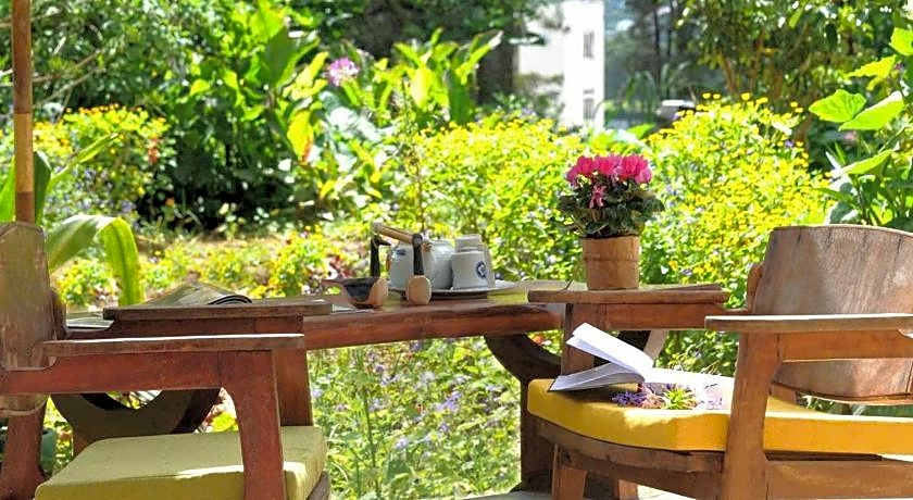 Stop and Go Boutique Hotel Since 1982