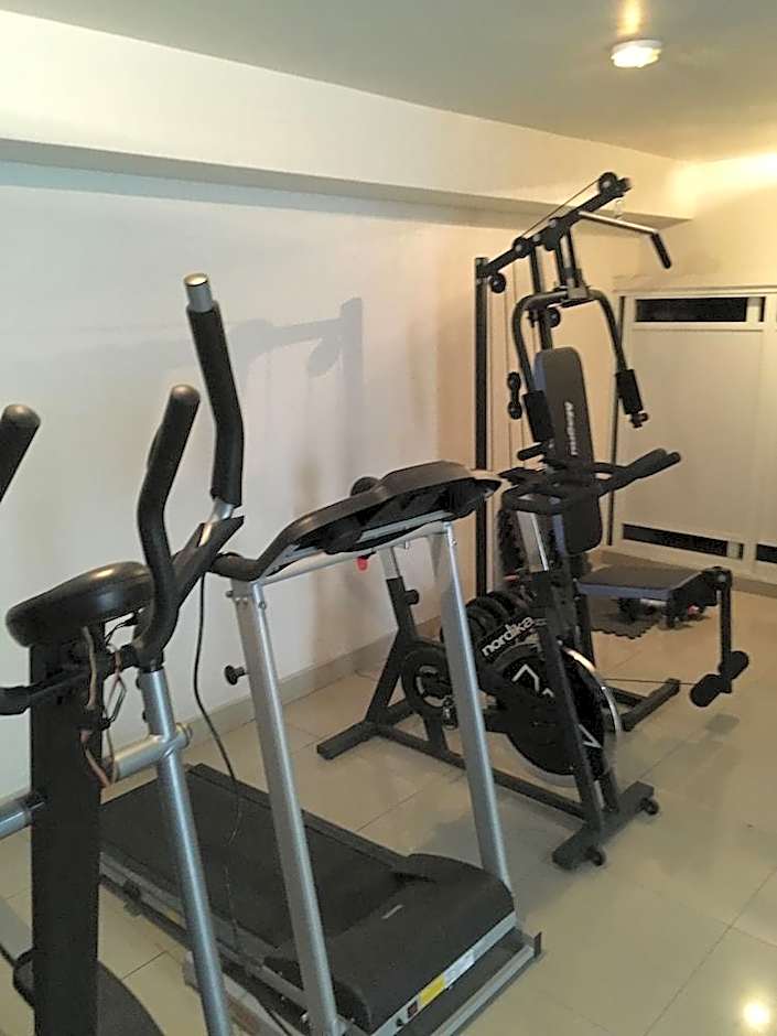 Grupo Kings Suites Chimborazo 567