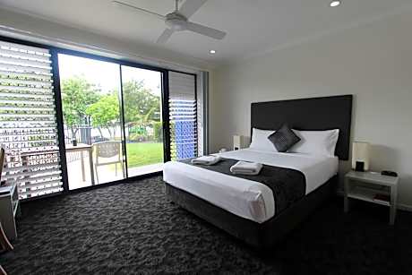 Premium Room with Ocean View - Not pet friendly