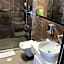 Aram Otel Business & Luxury