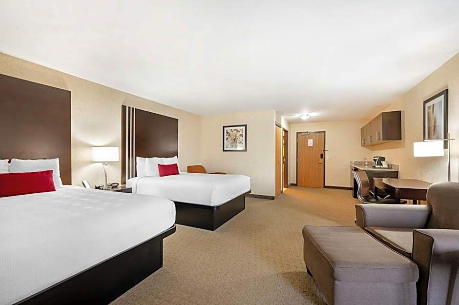 Best Western Plus Howe Inn