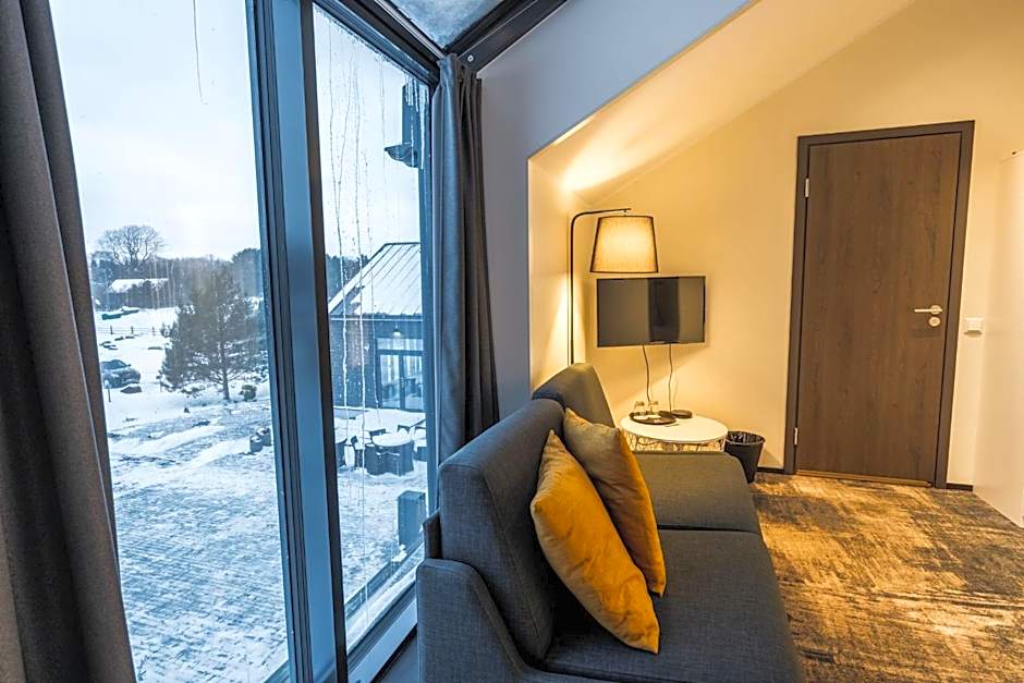 Tulivee Villa